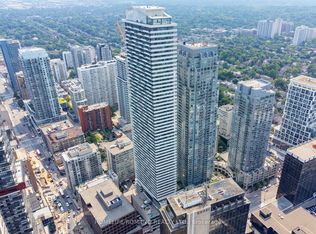 2221 Yonge St #503, Toronto, ON M4S 0B8