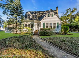 251 Lawrence Ave, Oakhurst, NJ