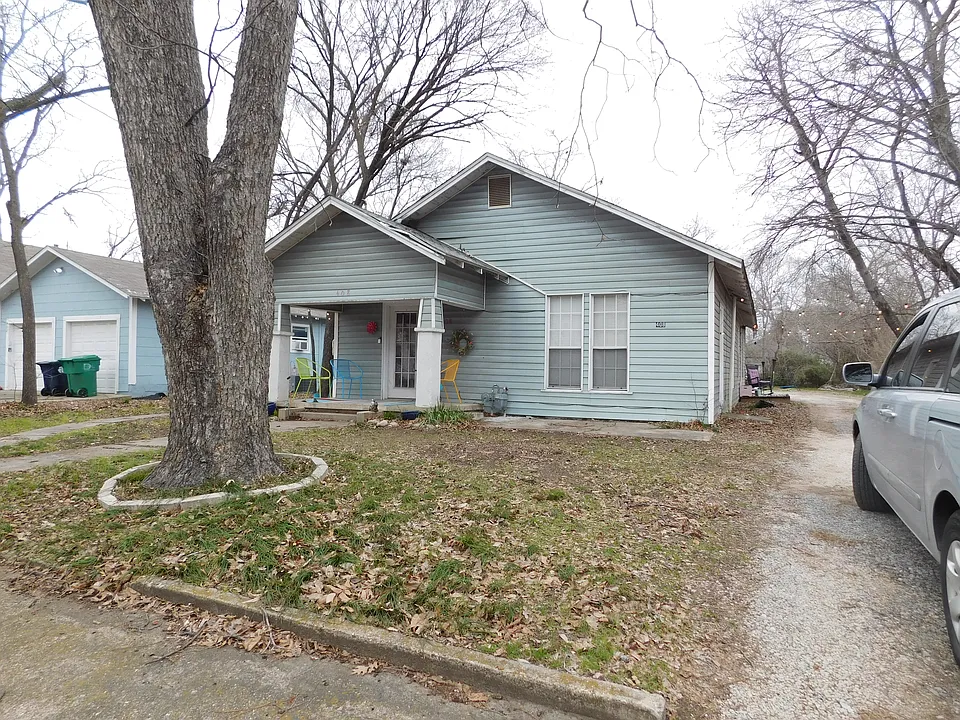 408 Egan St #B