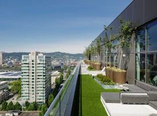 1061 NE 9th Ave #B14D06269, Portland, OR 97232