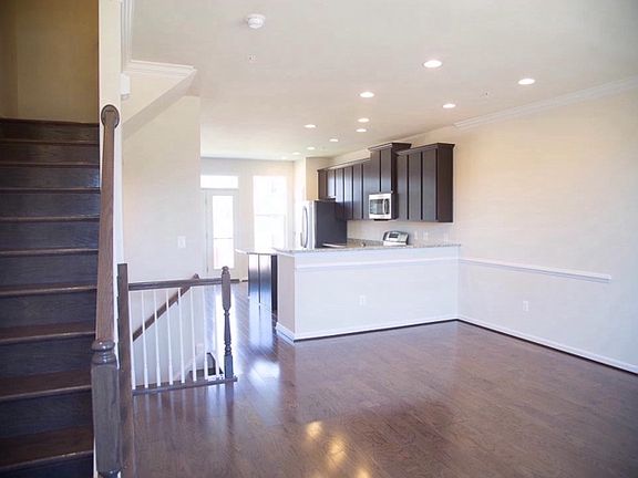 4th image of 7802 Five Oaks Ct #Fxg0fh