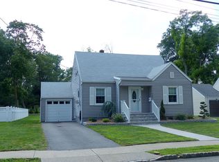 140 Ravine Ave, West Caldwell, NJ 07006