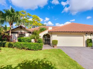5450 Golf Pointe Dr, Sarasota, FL 34243
