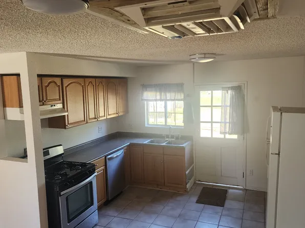 40940 41st St W, Palmdale, CA 93551