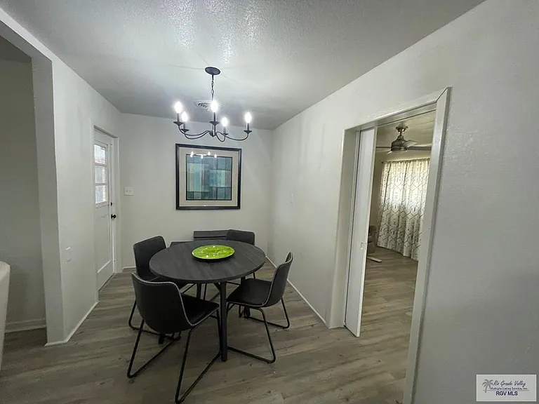 1617 E Los Ebanos Blvd — Photo 8