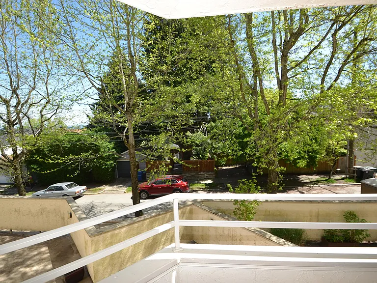 1520 15th Ave E #24 — Photo 8