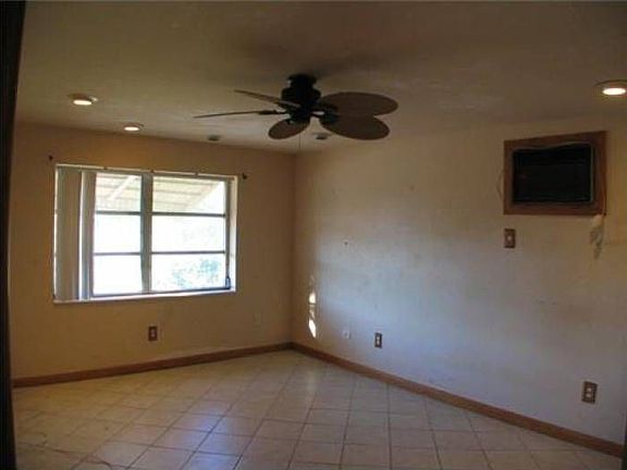 5th image of 6397 NW 24th Ct
