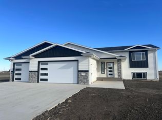 1315 32nd Ave NE, Aberdeen, SD 57401