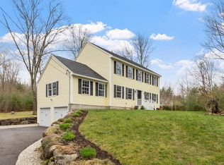 17 Higgins Rd, Chichester, NH 03258