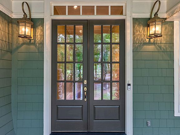 5th image of 1021 Planters Ln