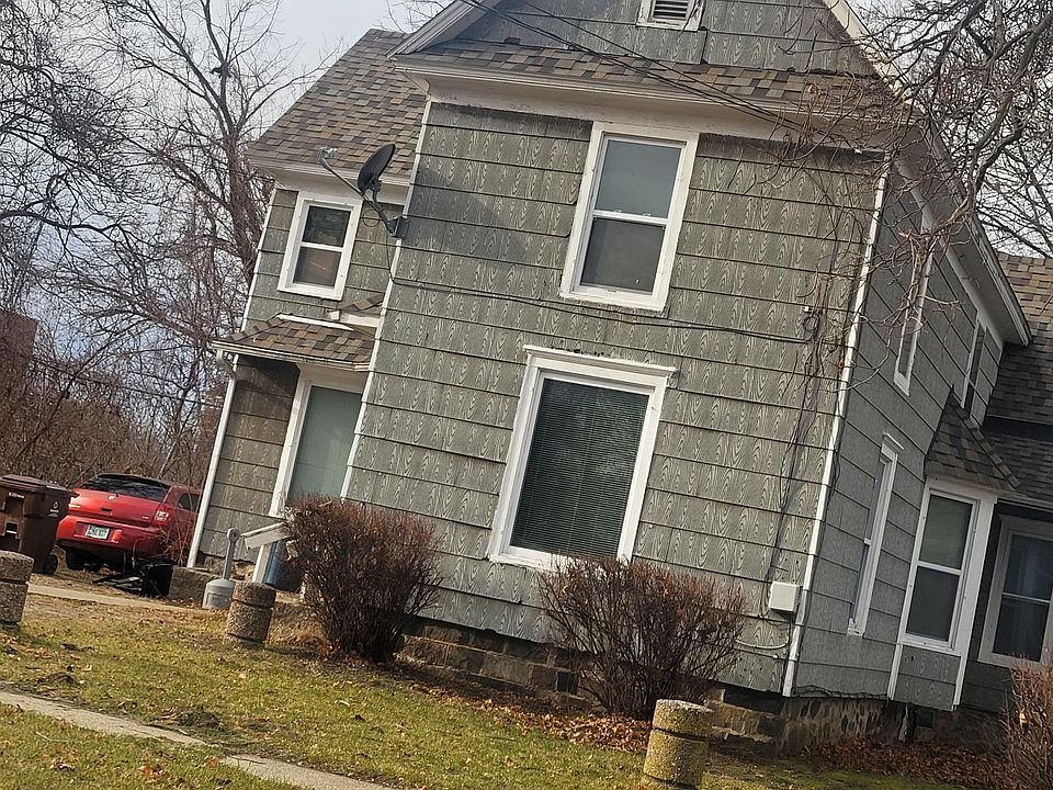 2nd image of 409 N Huron St