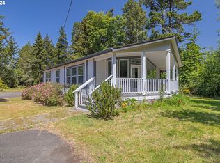 67438 Spinreel Rd, North Bend, OR 97459