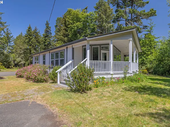 67438 Spinreel Rd, North Bend, OR 97459