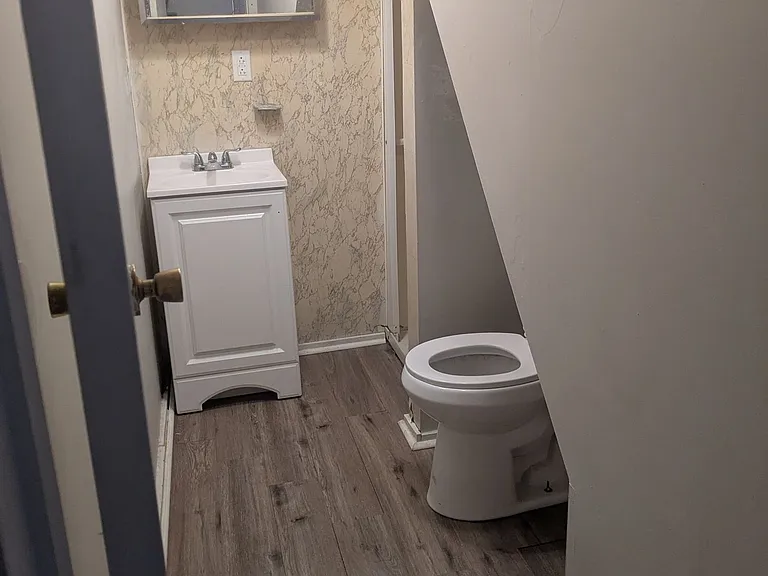 946 Beaver Rd #3 — Photo 3