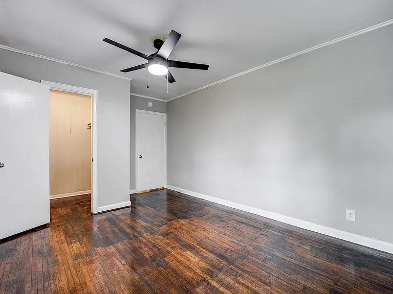 2823 Independence St — Photo 14