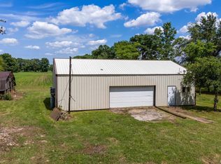 18640 Mount Zion Rd, Benton, IL 62812