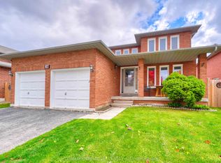 38 Falstaff Cres, Whitby, ON L1R 1W3
