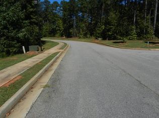 250 Deer Lake Dr, Griffin, GA 30224