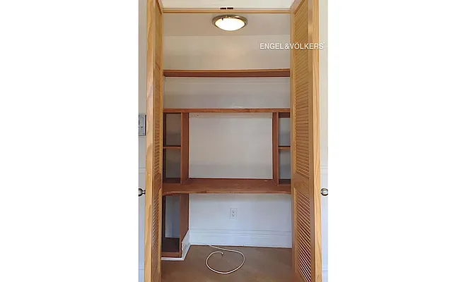 Rented by Engel & Völkers New York City | media 18