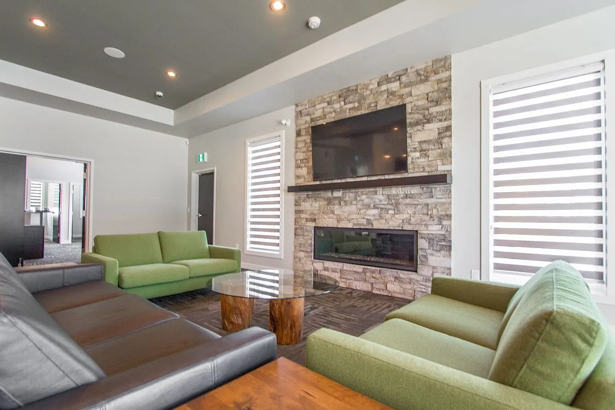 Sterling Manor — Photo 1