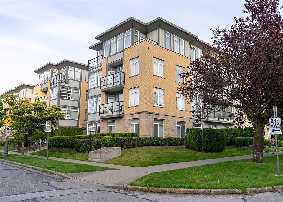 5692 Kings Rd #310