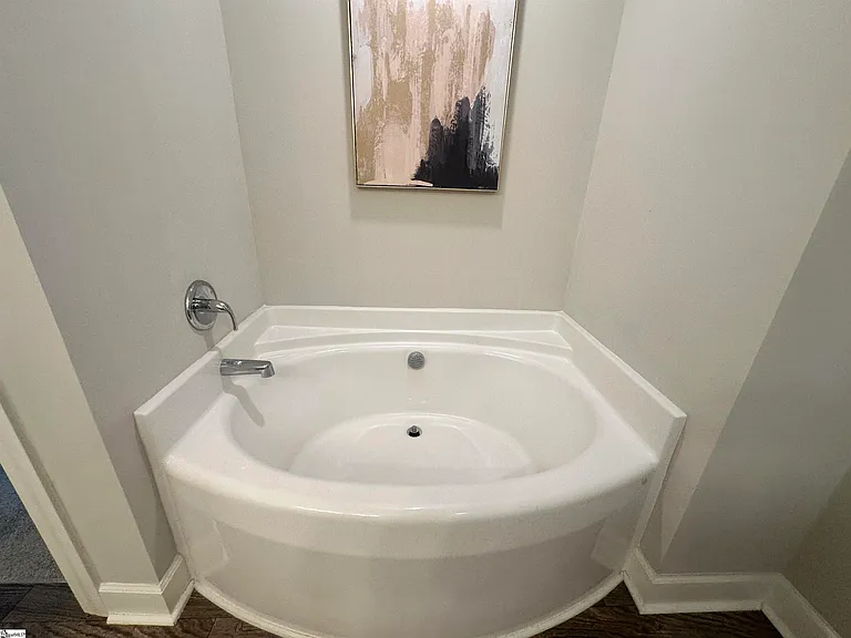 19 Jaycee Ct — Photo 9