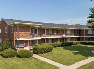 Village Square, Detroit, MI 48235
