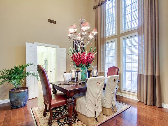 4th image of 2855 Woodhollow Dr
