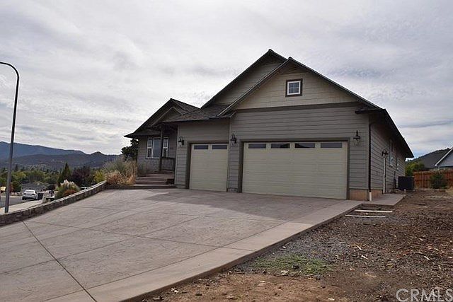 1st image of 803 N View Dr