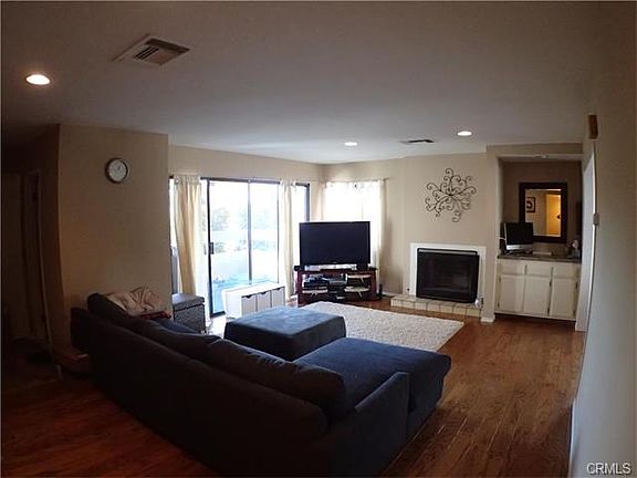 4th image of 4050 Jackson Ave