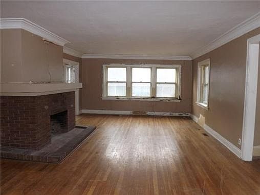 3rd image of 4029 Benton Blvd