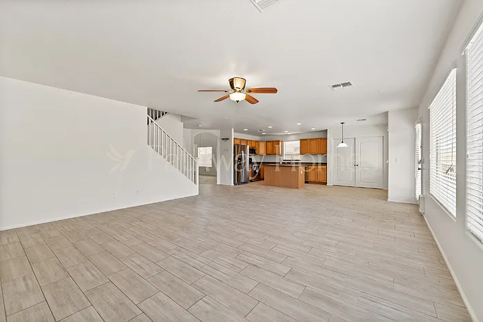 41166 W Sanders Way — Photo 10