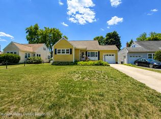 2540 Putnam St, Schenectady, NY 12304
