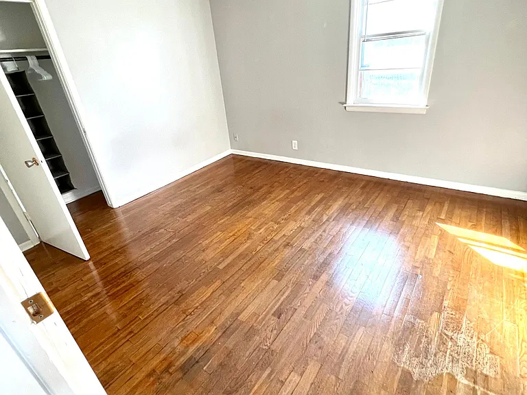 58 W Washington Ave #4 — Photo 7