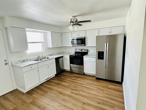 3rd image of 1132 N Highland Ave #1