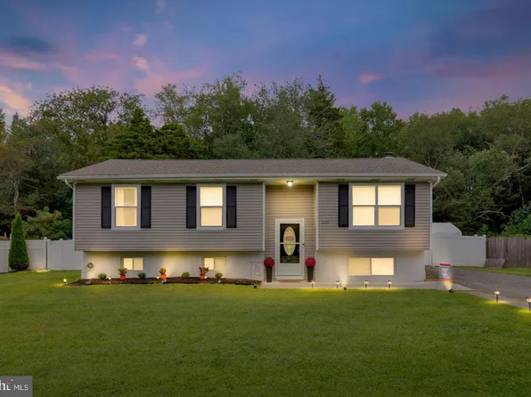 333 Erie Ave, Clayton, NJ 08312