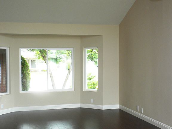 3rd image of 22402 Holly Ct