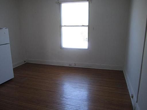 2nd image of 513 S 42nd St APT 3R