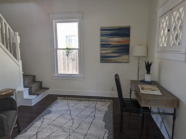 275 23rd St NE — Photo 7