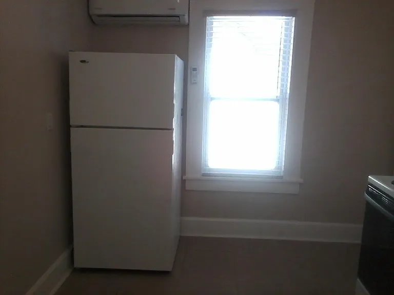 mini split ac head it kitchen