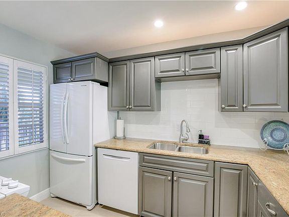 5th image of 1666 Osprey Ave APT 202