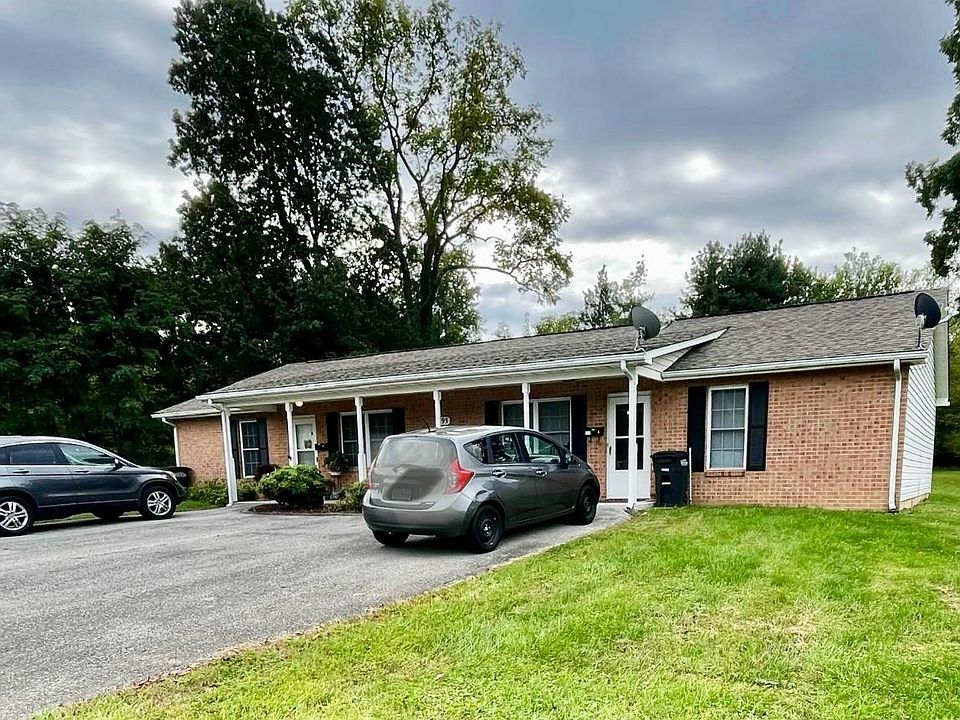 2nd image of 1195 Fairmont Dr