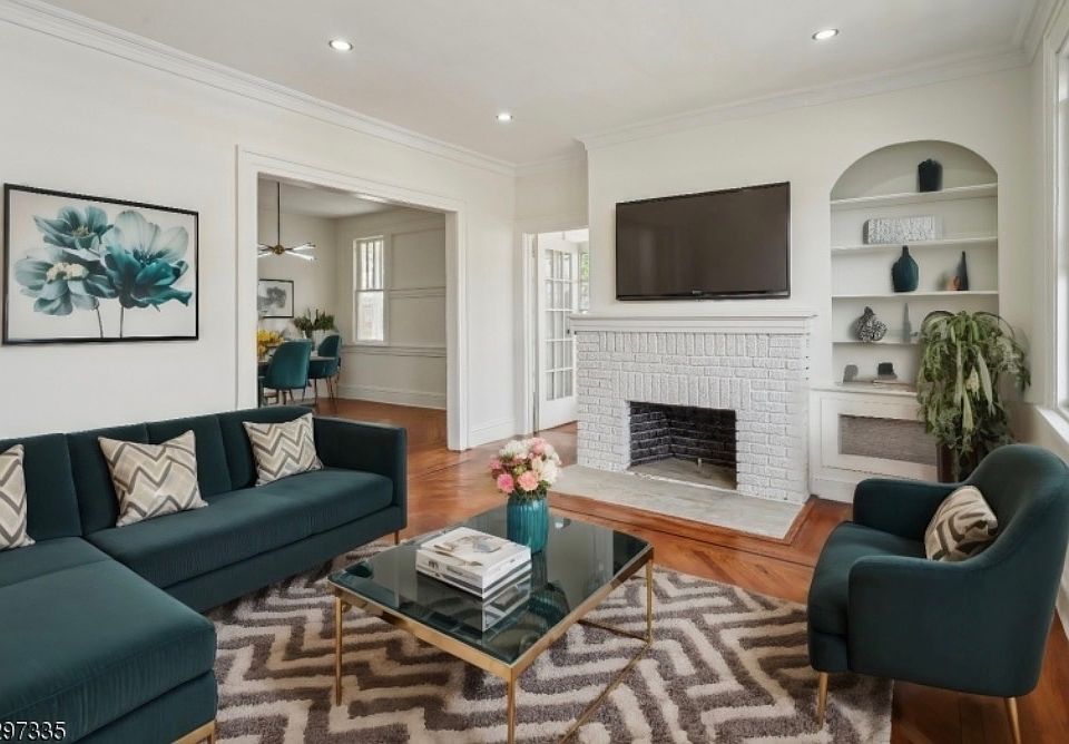 Virtually Staged Living 
Room