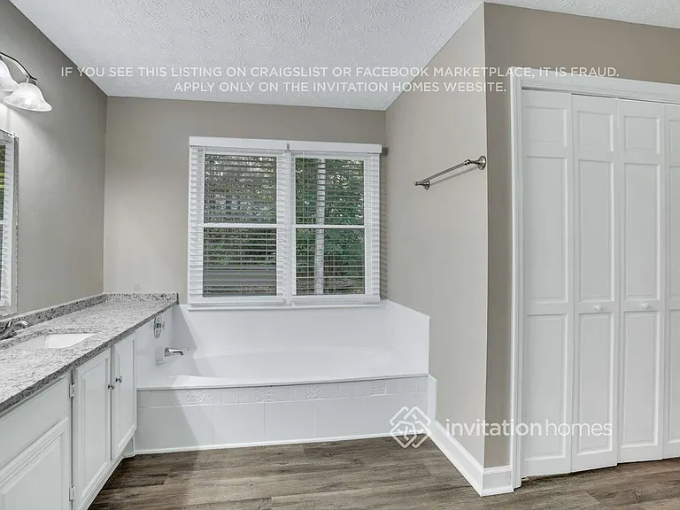 1222 Raleigh Ct — Photo 20