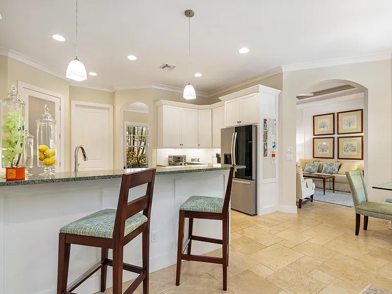 235 Claremont Ln — Photo 11