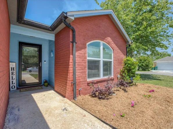 1765 Old Ranch Rd, Fort Walton Beach, FL 32547