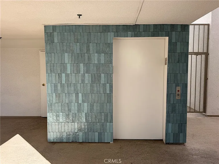 625 E Del Mar Blvd #208 — Photo 3