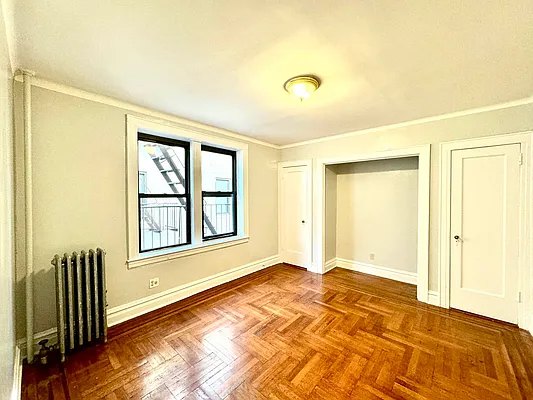 Rented by Pear NYC LLC | media 27