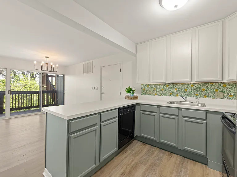5821 Oakwood Dr #A — Photo 10