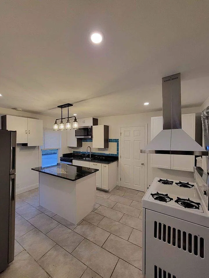 1 bed, 470 sqft, $1,400 — Photo 1
